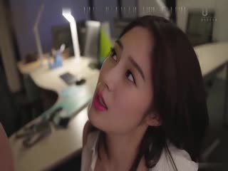 AI杨颖暴雨办公室激情夜：男女同事被困禁忌性爱缠绵